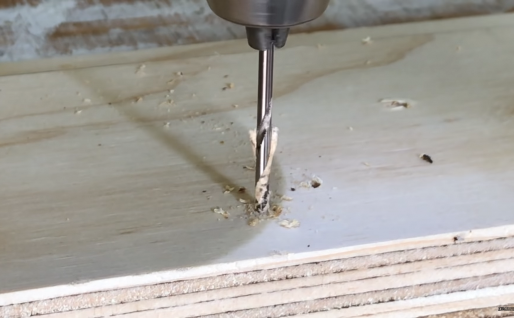Drill bit gets clogged when using too much force
