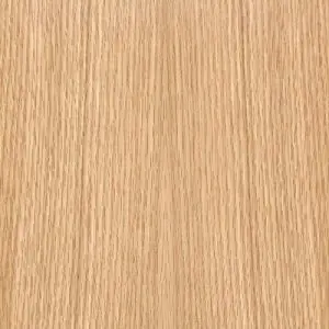 The straight, parallel grain of red oak